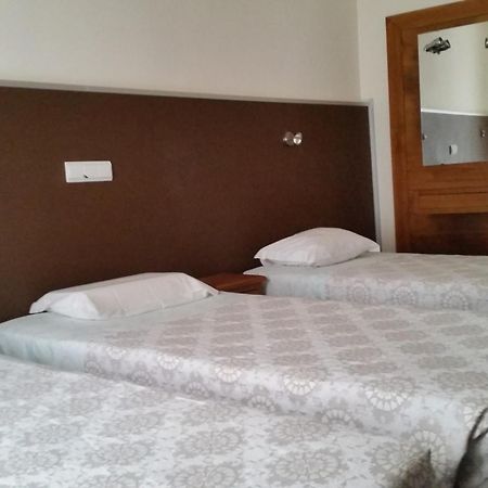 Pensao Lourenco Curia Kamer foto